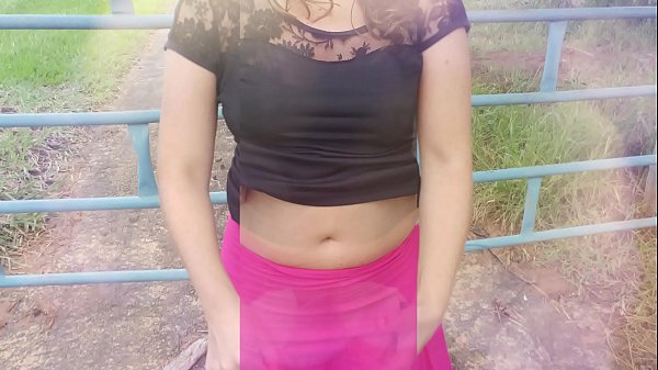 Joc la fermă, o adevărată soție de casă, cățeaua și soțul ei încornorat în sălbăticie