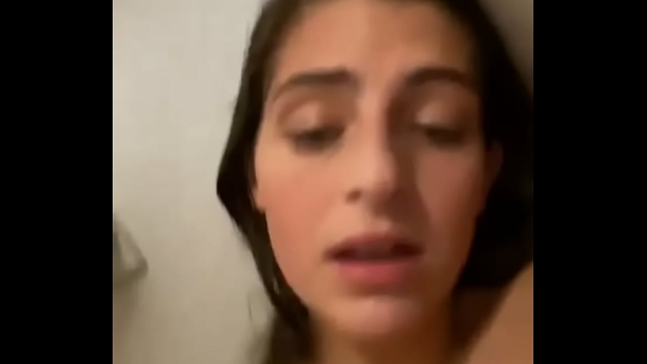 Frumoasă cu ochi albaștri, videoclipuri scurte de sex acasă, o selecție de